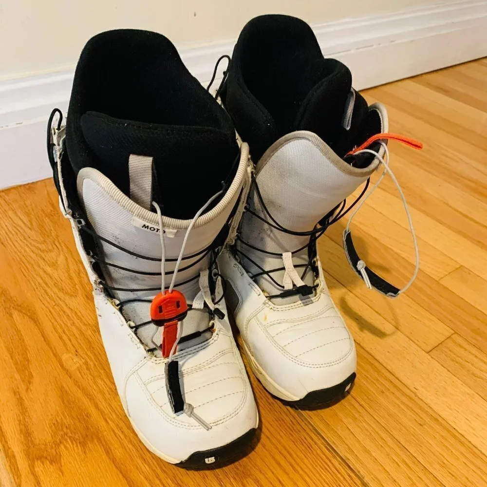 Men's Burton Moto Snowboard Boots Size 7.5